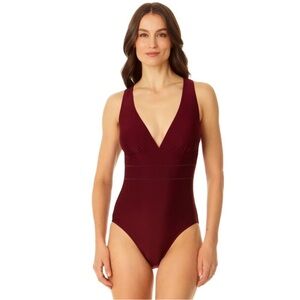 Coppersuit One Piece Merlot Sporty Swimsuit NWT size Small